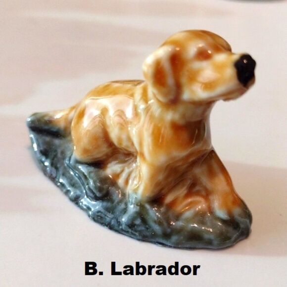 Vintage Wade Whimsies Collectibles Lot of 8 Dog‎ Figurines - Picture 3 of 8